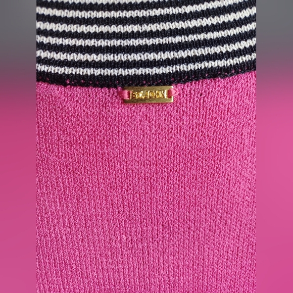 St John Raspberry Zippered Cardigan - Picture 3 of 6